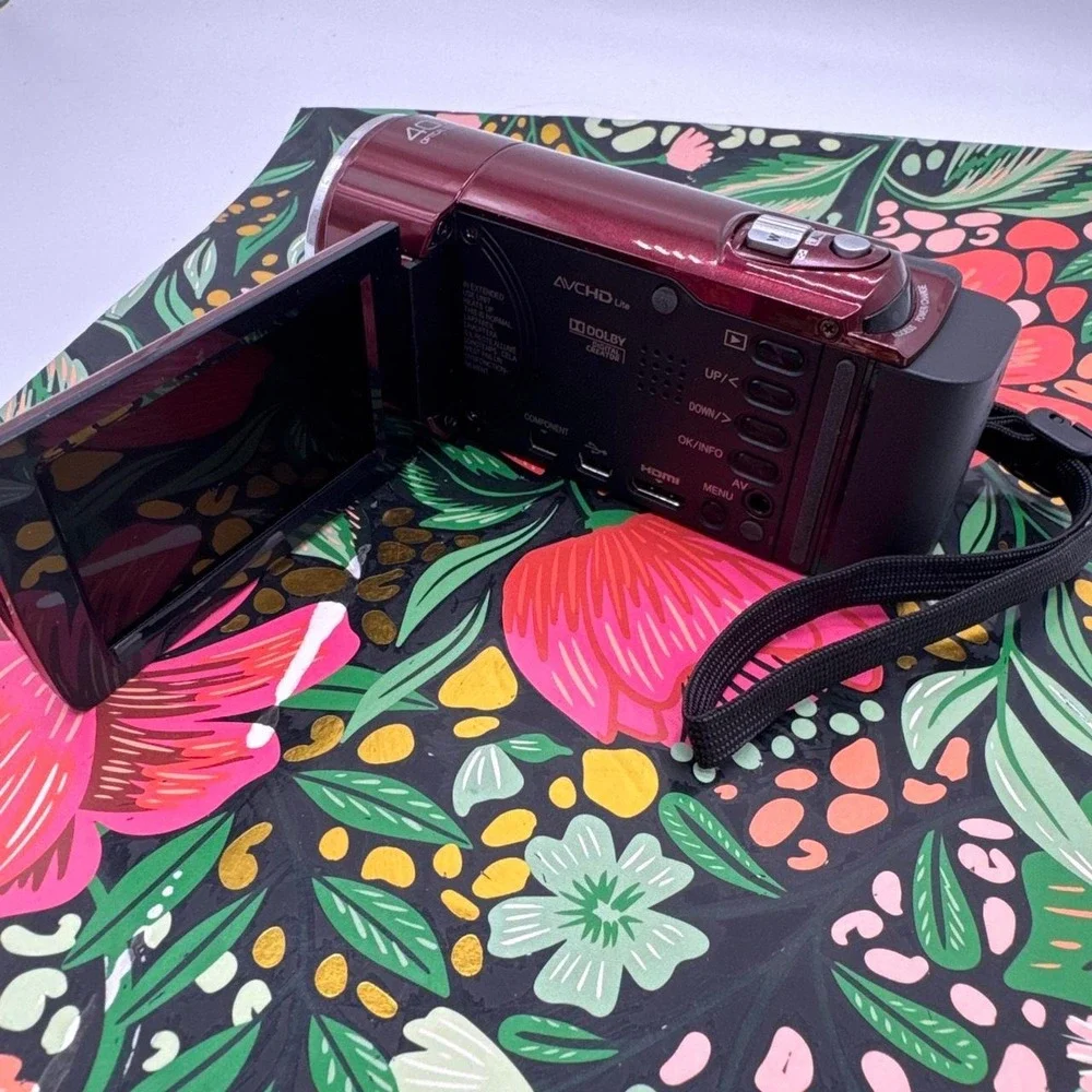 JVC‎ Everio GZ-HM30RU Camcorder – HD Video Camera